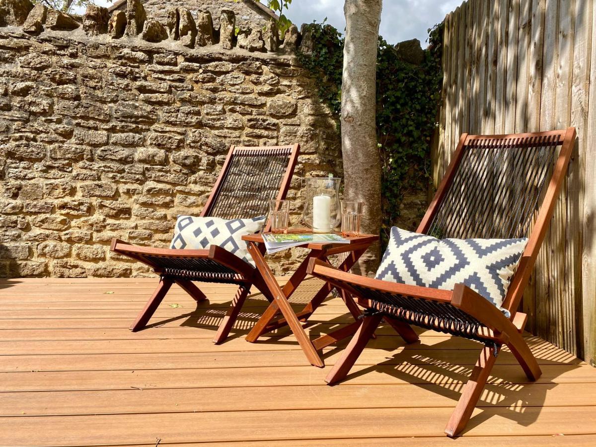 Historic Family - Frome